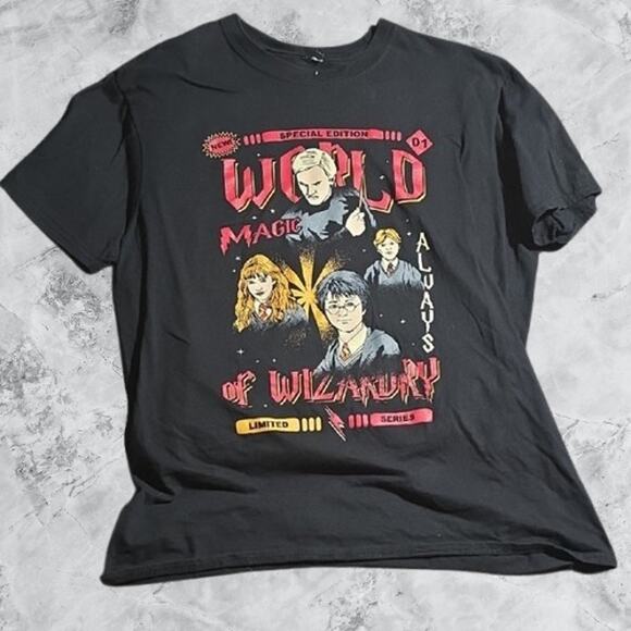 World of Wizardry Magic Graphic Tee – Harry Potter Inspired Shirt M - Picture 1 of 1